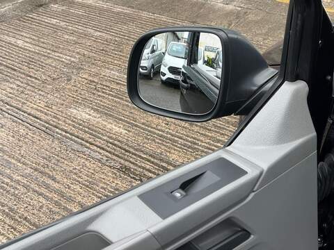 Volkswagen Transporter TDI T28 Startline - U15088