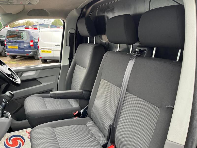 Volkswagen Transporter TDI T28 Startline - U15088