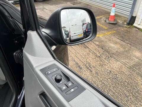 Volkswagen Transporter TDI T28 Startline - U15088