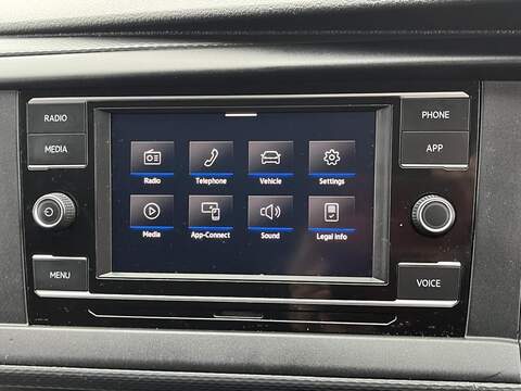 Volkswagen Transporter TDI T28 Startline - U15088