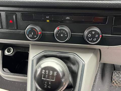 Volkswagen Transporter TDI T28 Startline - U15088