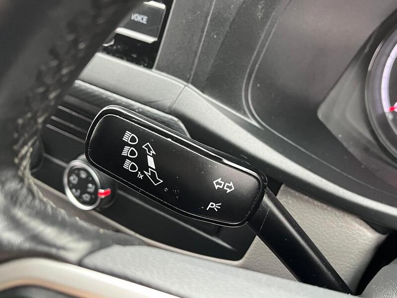 Volkswagen Transporter TDI T28 Startline - U15088
