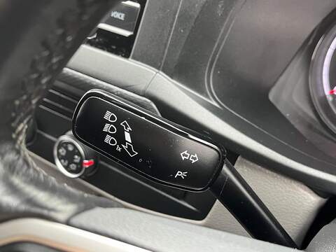 Volkswagen Transporter TDI T28 Startline - U15088
