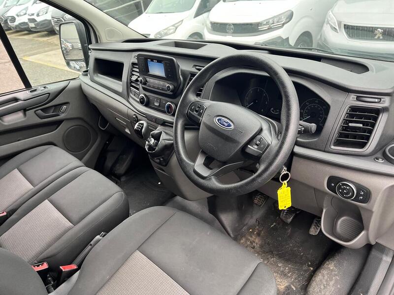 Ford Transit Custom 300 EcoBlue Leader - U15097