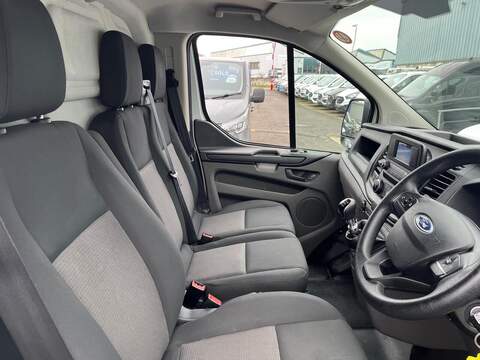 Ford Transit Custom 300 EcoBlue Leader - U15097