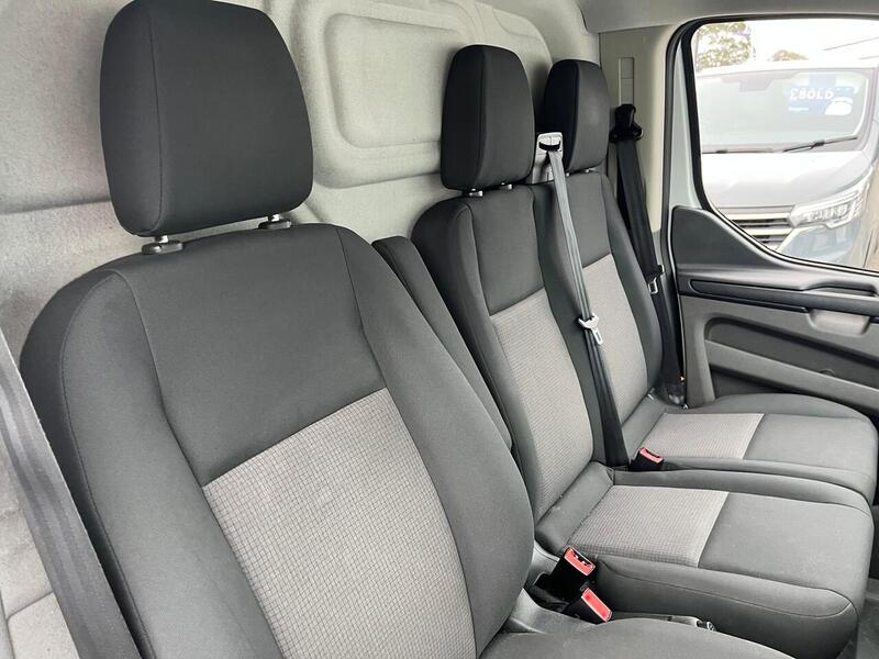 Ford Transit Custom 300 EcoBlue Leader - U15097
