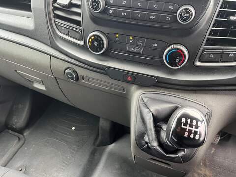 Ford Transit Custom 300 EcoBlue Leader - U15097