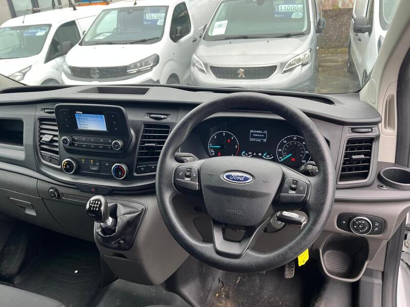 Ford Transit Custom 300 EcoBlue Leader - U15097