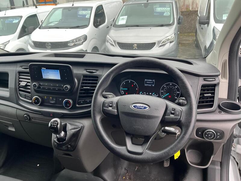 Ford Transit Custom 300 EcoBlue Leader - U15097