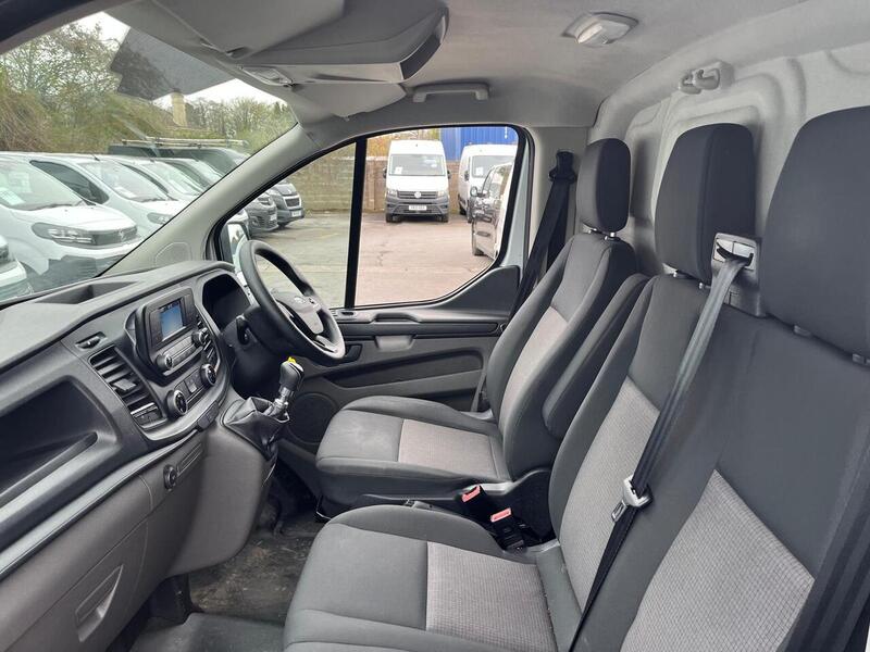 Ford Transit Custom 300 EcoBlue Leader - U15097