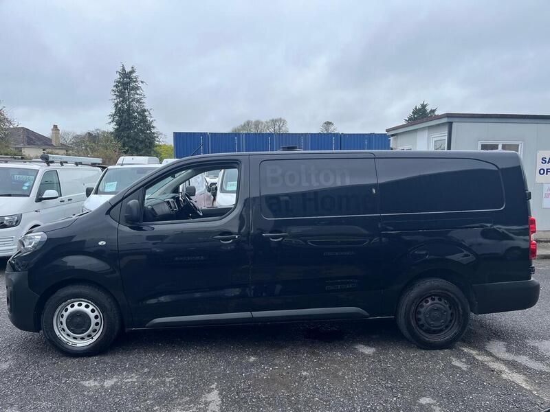 Peugeot Expert BlueHDi 1200 Professional - U15102