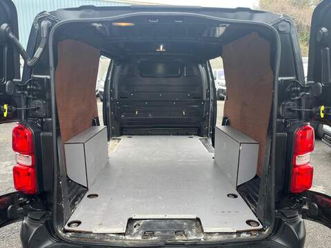 Peugeot Expert BlueHDi 1200 Professional - U15102