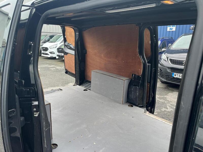 Peugeot Expert BlueHDi 1200 Professional - U15102