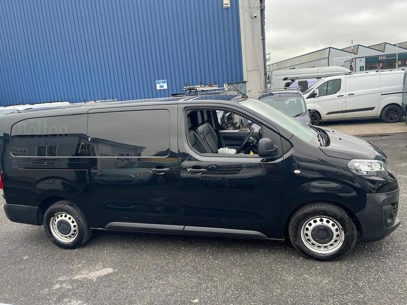Peugeot Expert BlueHDi 1200 Professional - U15102