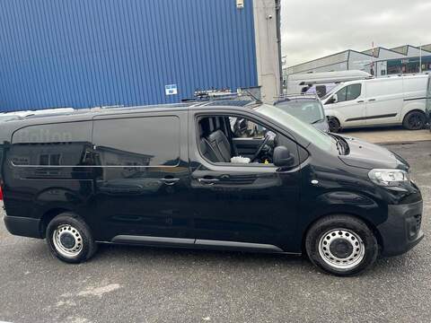 Peugeot Expert BlueHDi 1200 Professional - U15102