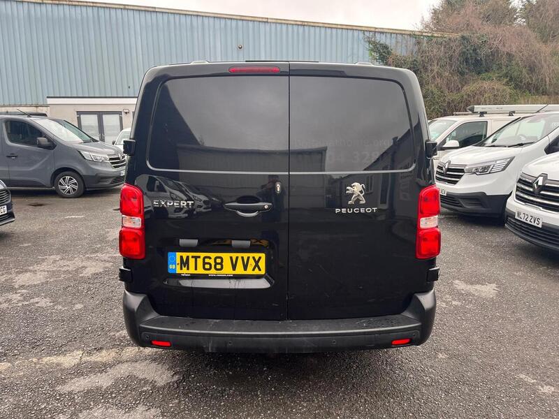 Peugeot Expert BlueHDi 1200 Professional - U15102