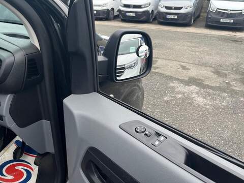 Peugeot Expert BlueHDi 1200 Professional - U15102