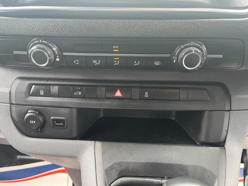 Peugeot Expert BlueHDi 1200 Professional - U15102