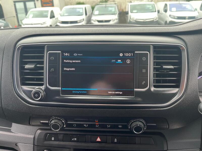 Peugeot Expert BlueHDi 1200 Professional - U15102