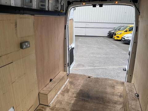 Ford Transit 350 EcoBlue Leader - U15106
