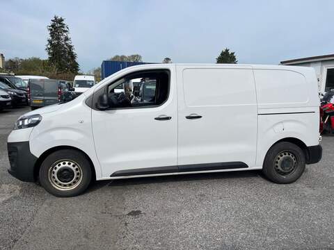 Vauxhall Vivaro Turbo D 2700 Dynamic - U15107