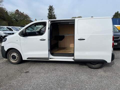 Vauxhall Vivaro Turbo D 2700 Dynamic - U15107