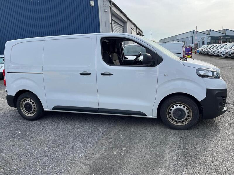 Vauxhall Vivaro Turbo D 2700 Dynamic - U15107