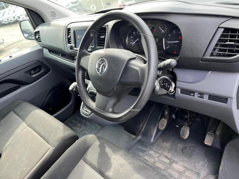 Vauxhall Vivaro Turbo D 2700 Dynamic - U15107