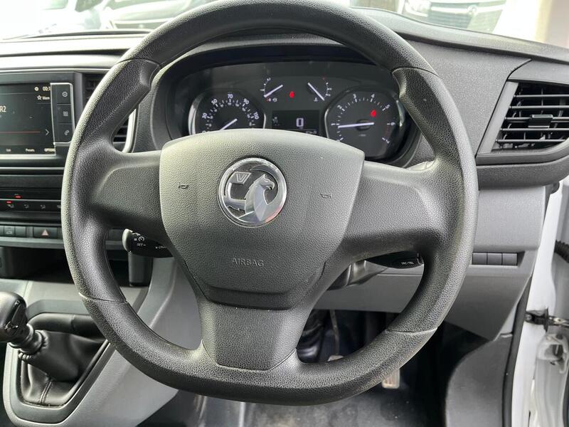 Vauxhall Vivaro Turbo D 2700 Dynamic - U15107