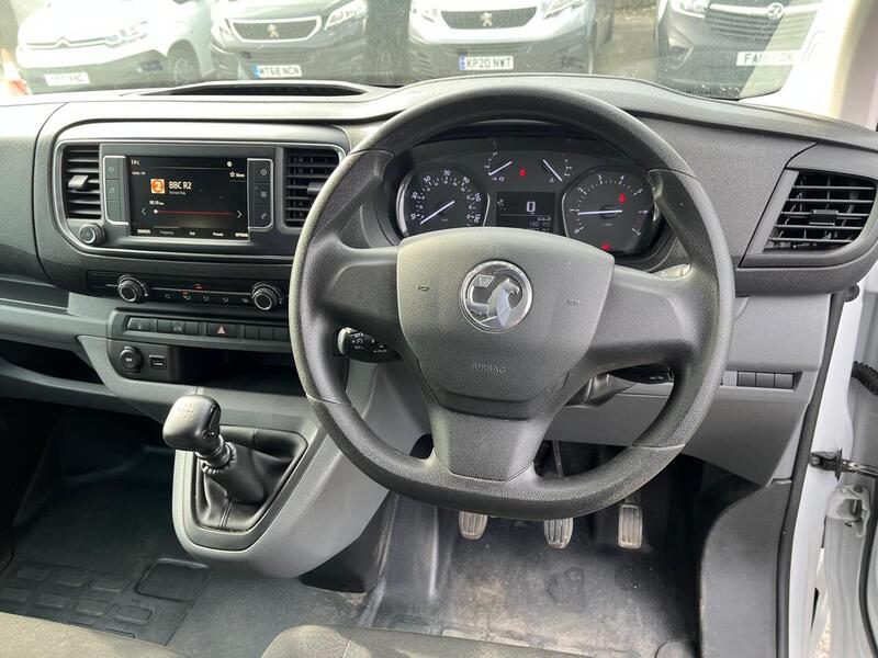 Vauxhall Vivaro Turbo D 2700 Dynamic - U15107