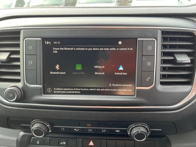 Vauxhall Vivaro Turbo D 2700 Dynamic - U15107