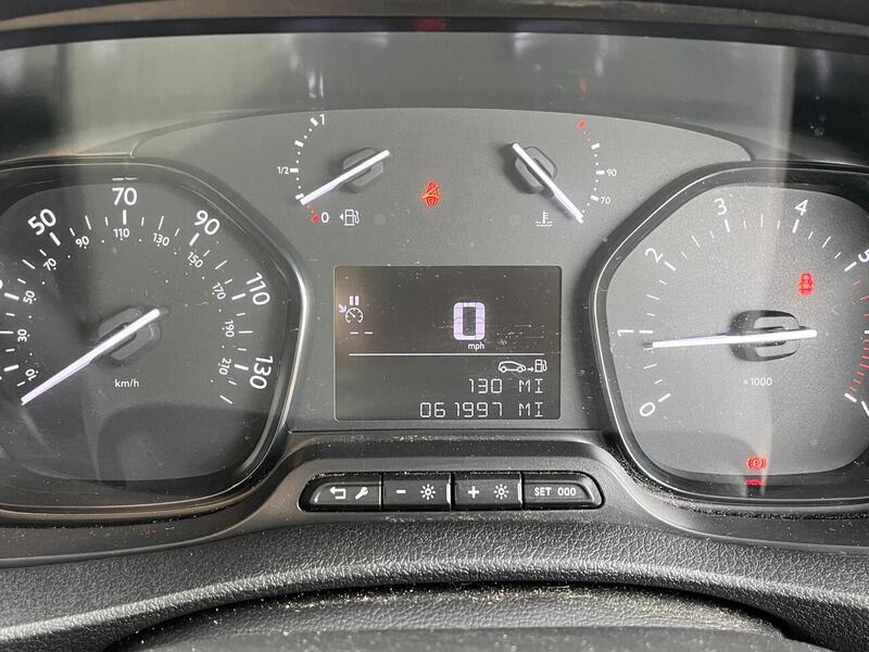 Vauxhall Vivaro Turbo D 2700 Dynamic - U15107