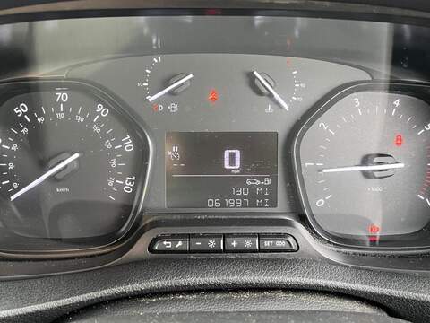 Vauxhall Vivaro Turbo D 2700 Dynamic - U15107