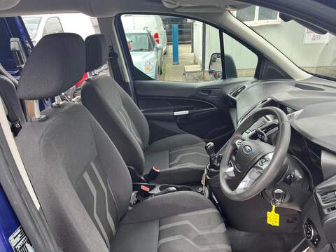 Ford Transit Connect TDCi 220 Trend - U15112