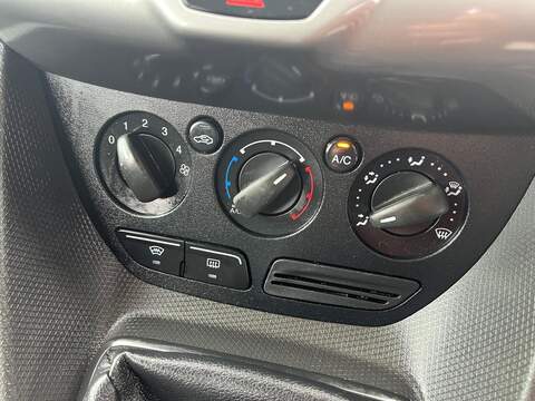 Ford Transit Connect TDCi 220 Trend - U15112