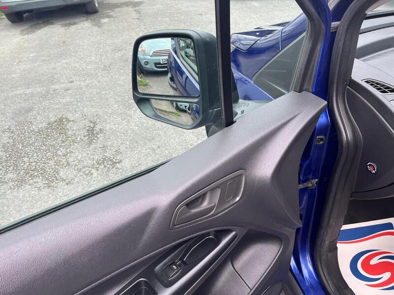 Ford Transit Connect TDCi 220 Trend - U15112