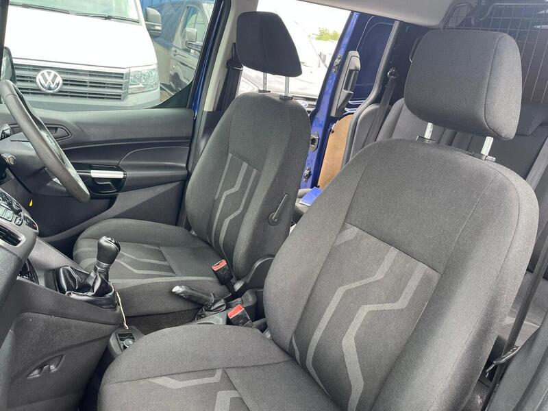Ford Transit Connect TDCi 220 Trend - U15112