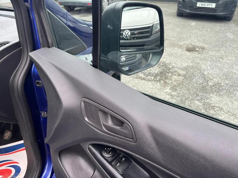 Ford Transit Connect TDCi 220 Trend - U15112