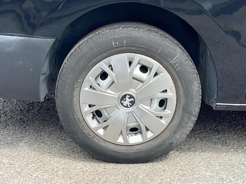 Peugeot Expert BlueHDi 1200 Professional - U15117