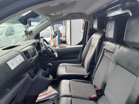 Peugeot Expert BlueHDi 1200 Professional - U15117