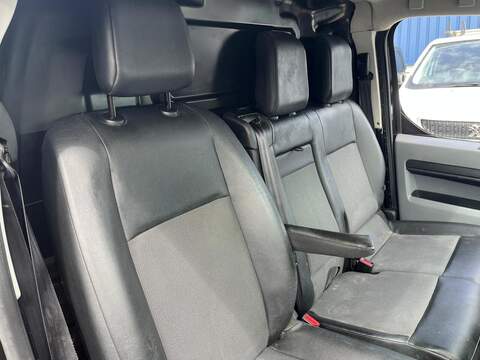 Peugeot Expert BlueHDi 1200 Professional - U15117