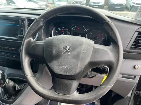 Peugeot Expert BlueHDi 1200 Professional - U15117