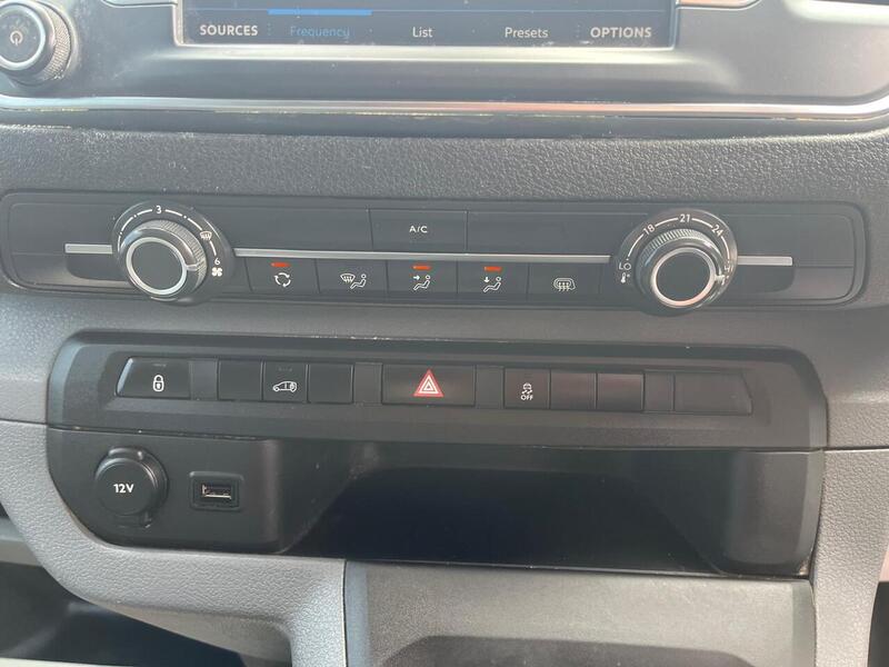 Peugeot Expert BlueHDi 1200 Professional - U15117