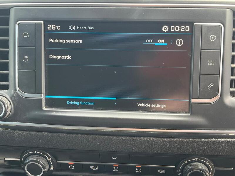 Peugeot Expert BlueHDi 1200 Professional - U15117
