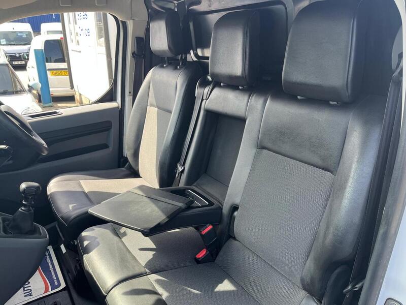 Citroen Dispatch BlueHDi 1000 Enterprise M - U15122