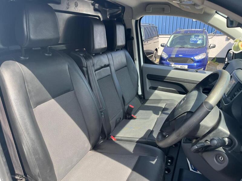 Citroen Dispatch BlueHDi 1000 Enterprise M - U15122