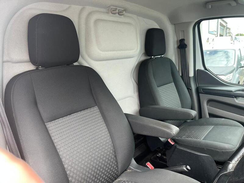 Ford Transit Custom 320 EcoBlue Trend - U15123