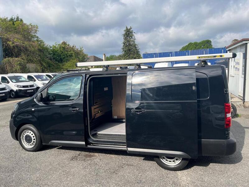 Peugeot Expert BlueHDi 1200 Professional - U15129