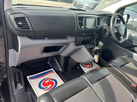 Peugeot Expert BlueHDi 1200 Professional - U15129