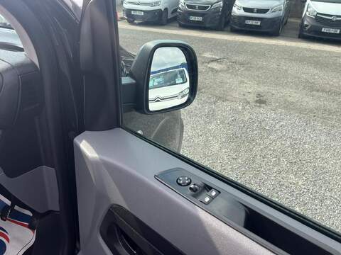 Peugeot Expert BlueHDi 1200 Professional - U15129